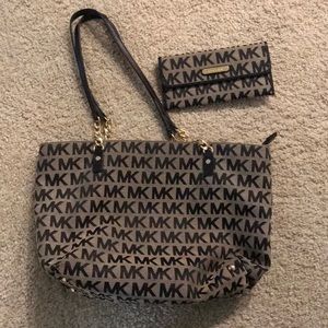 Michael Kors purse/ matching wallet